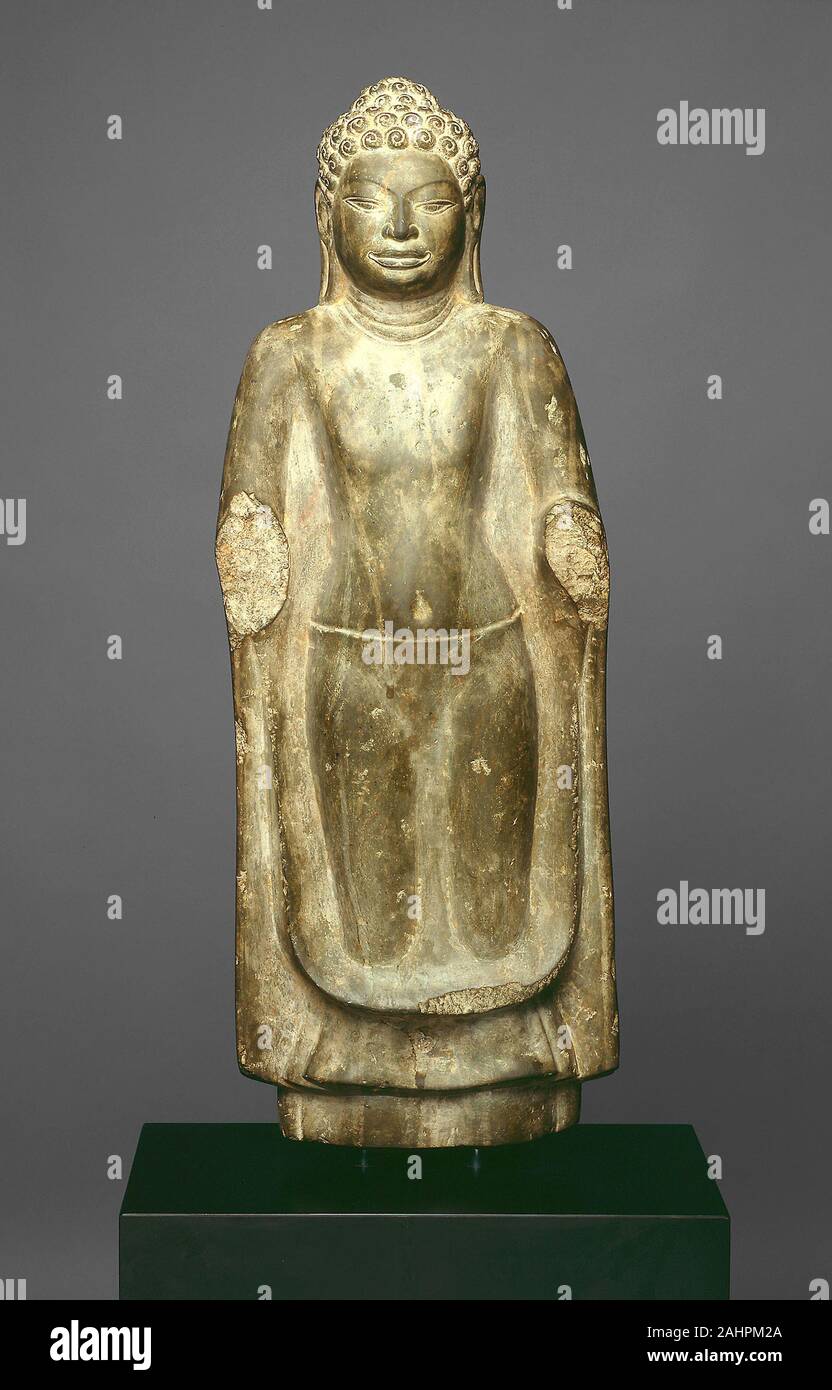 Stehender Buddha. 701 AD - 800 AD. Thailand. Sandstein Stockfoto