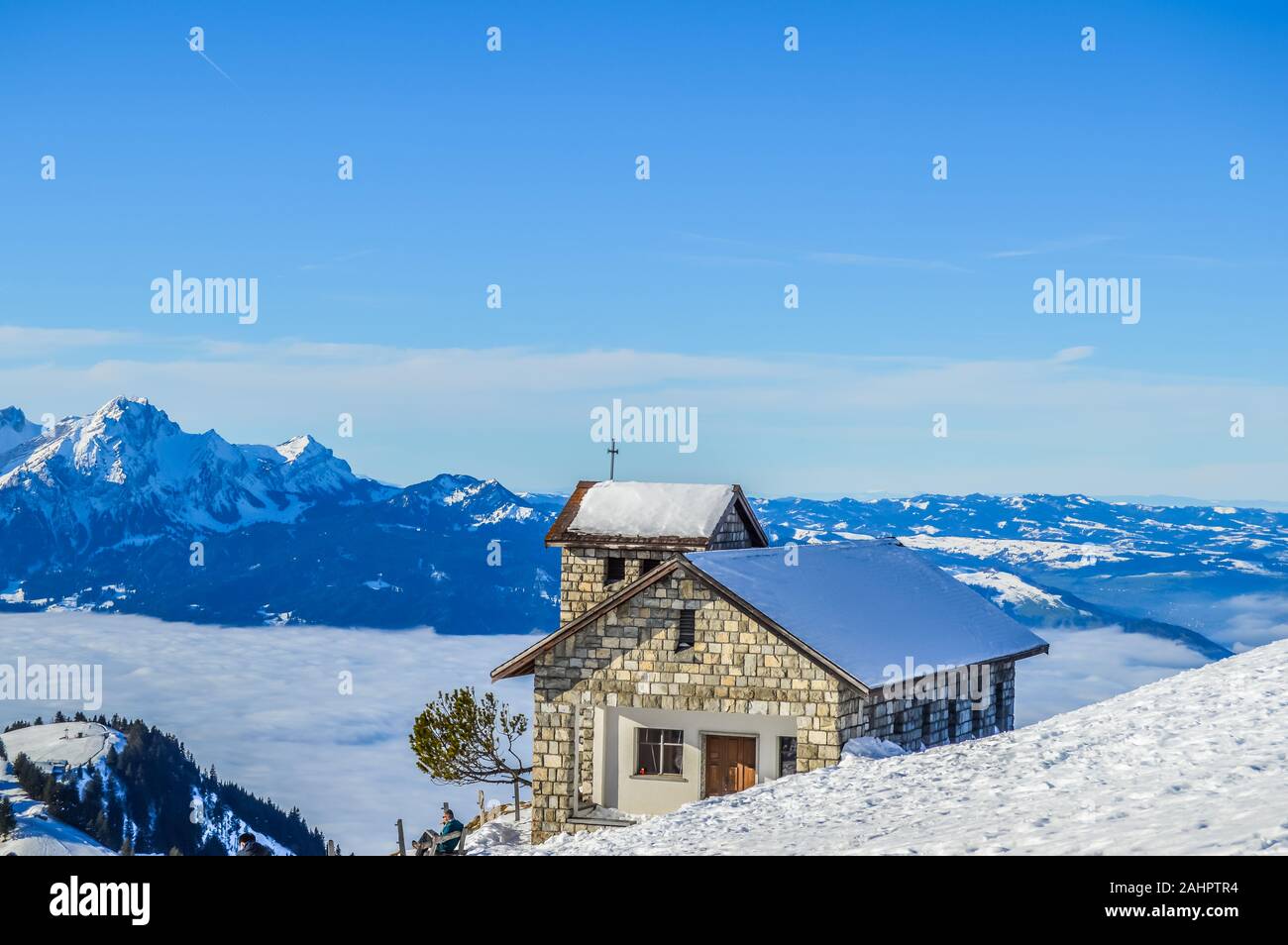 Panoramablick alipne und Schnee Blick vom Mount Rigi Kulm Kaltbad in der Nähe von Vitznau, Schweiz Stockfoto