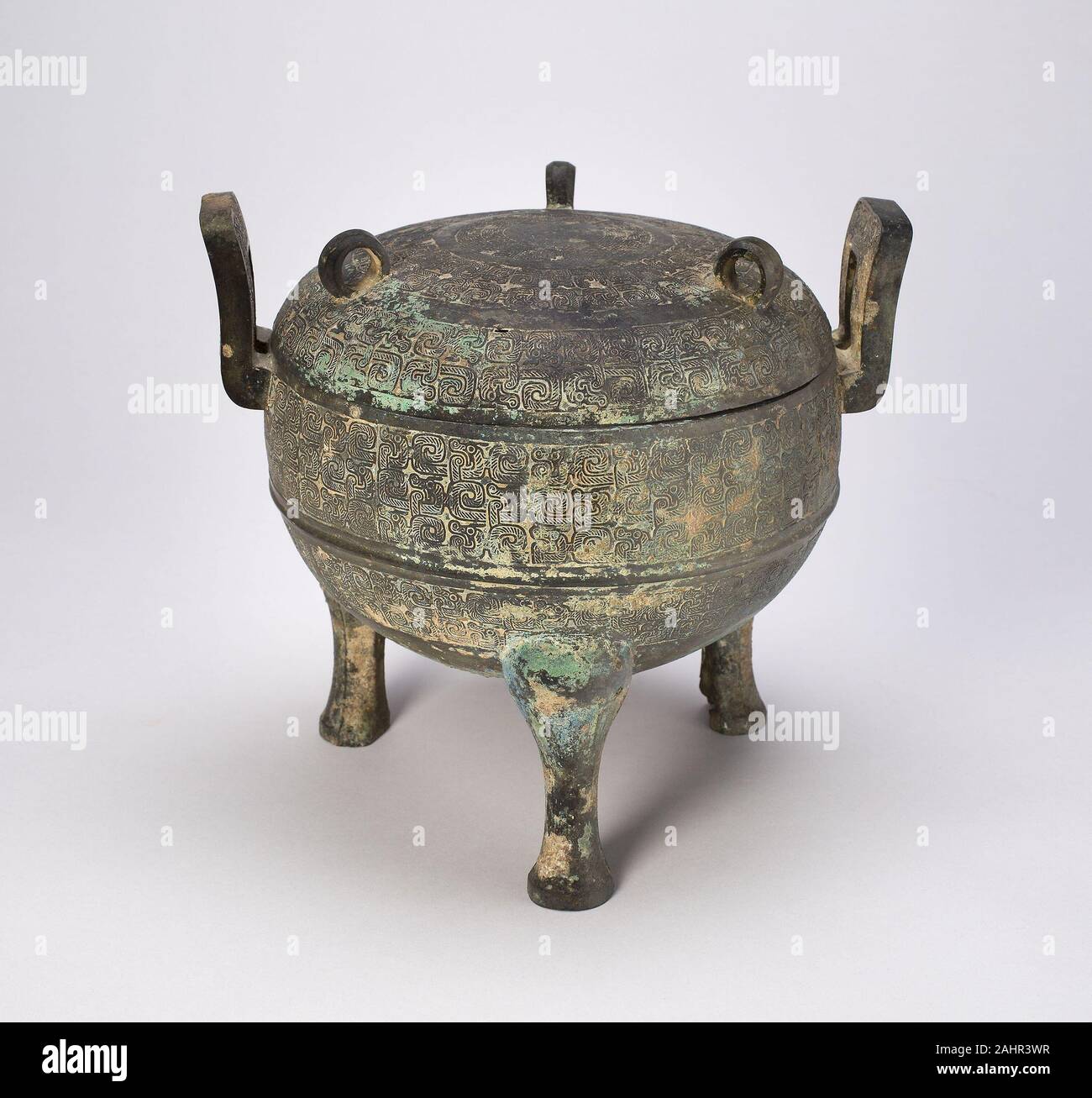 Stativ Essen Topf (Ding). 599 v. Chr. - 550 v. Chr.. China. Bronze  Stockfotografie - Alamy