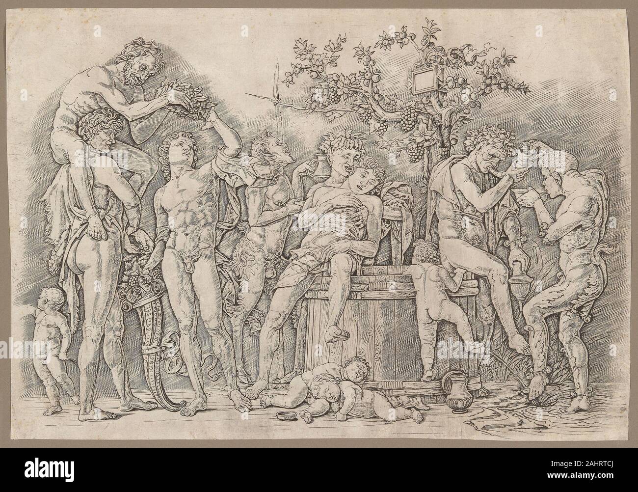 Andrea Mantegna. Bacchanal mit einem Wein Ust. 1465 - 1475. Italien. Gravur auf Creme Bütten Andrea Mantegna war ein Künstler mit einem tiefen Interesse an der Antike, und viel von seiner Arbeit ähnelte der griechisch-römischen Skulptur, die er in Umlauf weit verbreitet und häufig kopierten Kupferstiche übersetzt. Dies ist die linke Hälfte eines Paares Drucke; der angrenzende drucken Bacchanal mit Silenos (1956.1010) ist auch in der Sammlung des Art Institute. Mantegnas Fries-förmige bacchanalian Themen darzustellen, der Gott des Weins und seinem betrunkenen Feiernden. Dionysos die ständige Jugend werden auf der linken Seite, die mit gekrönt wird. Stockfoto