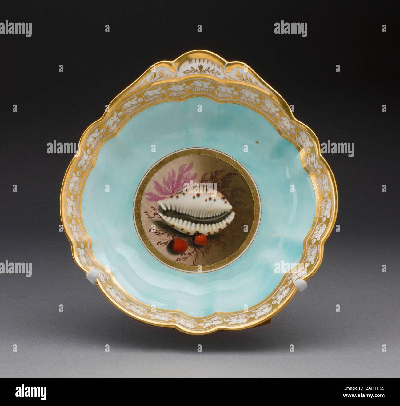 Royal Worcester Porzellan Firma (Hersteller). Platte. 1813 - 1819. Worcester. Weiche Hartporzellan mit mehrfarbigem Emaille und Vergoldung Stockfoto