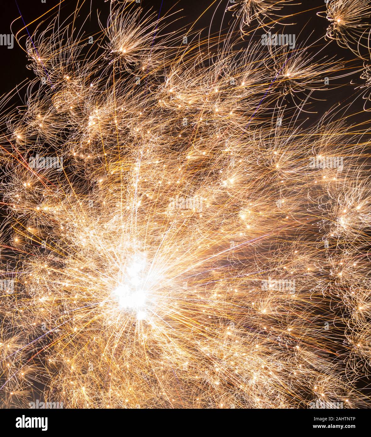 Feuerwerk während der Silvestertage in Norwegen Stockfoto