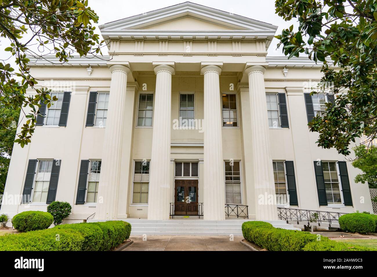 Jackson, MS - Oktober 7, 2019 : Äußeres der Jackson, Mississippi Rathaus Gebäude Stockfoto