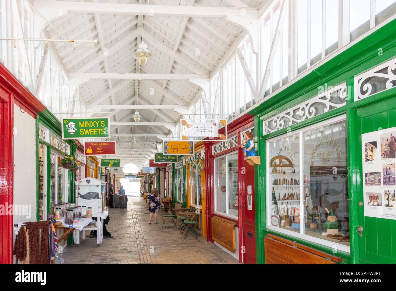 Innenraum der Halle von Bideford Pannier Market, Market Place, Bideford, Devon, England, Vereinigtes Königreich Stockfoto