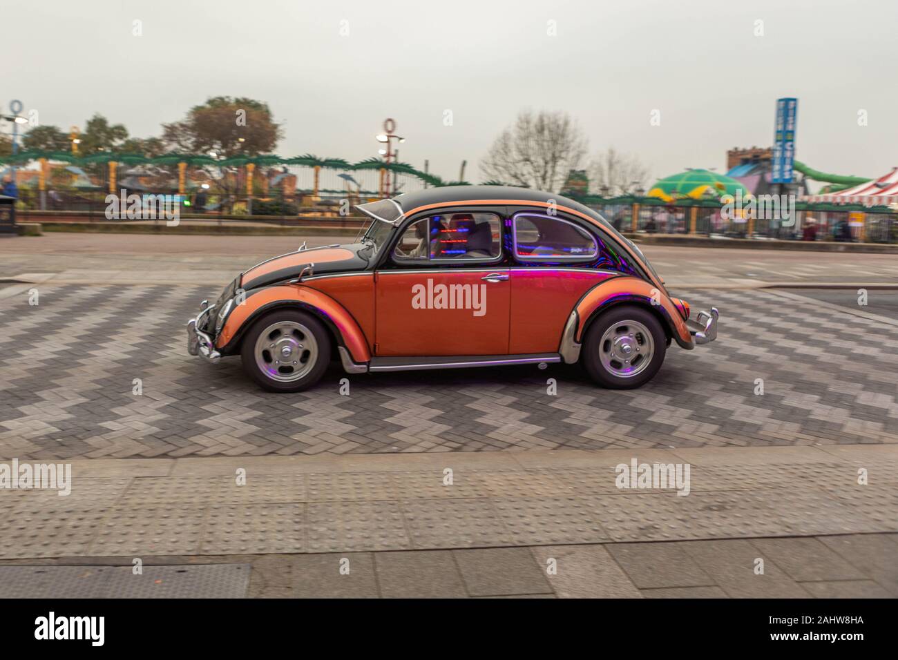 Southend-on-Sea, Großbritannien. 1 Jan, 2020. Vintage Volkswagen Enthusiasten nehmen an einem Tag der neuen Jahre Kreuzfahrt nach Southend-on-Sea, Essex. Die Veranstaltung in Geld für Farleigh Hospiz, Chelmsford. Penelope Barritt/Alamy leben Nachrichten Stockfoto