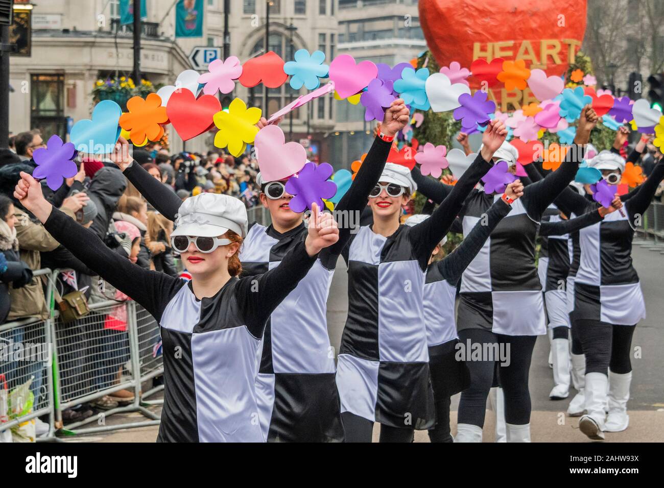 London, Großbritannien. 01 Jan, 2020. London Borough von Harrow - der Londoner New Year Day Parade markiert den Beginn des neuen Jahres 2020. Credit: Guy Bell/Alamy leben Nachrichten Stockfoto