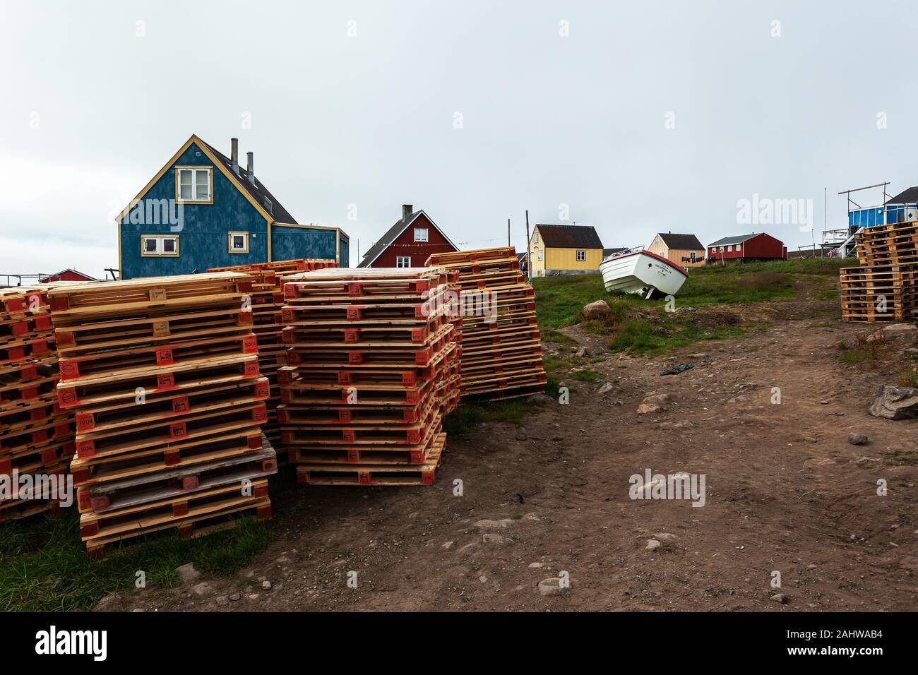 Traditionelle Häuser in Upernavik (Grönland) im Sommer Stockfoto