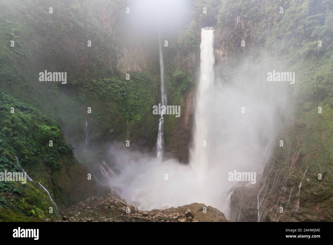 Wasserfall Catarata del Toro in Costa Rica Stockfoto
