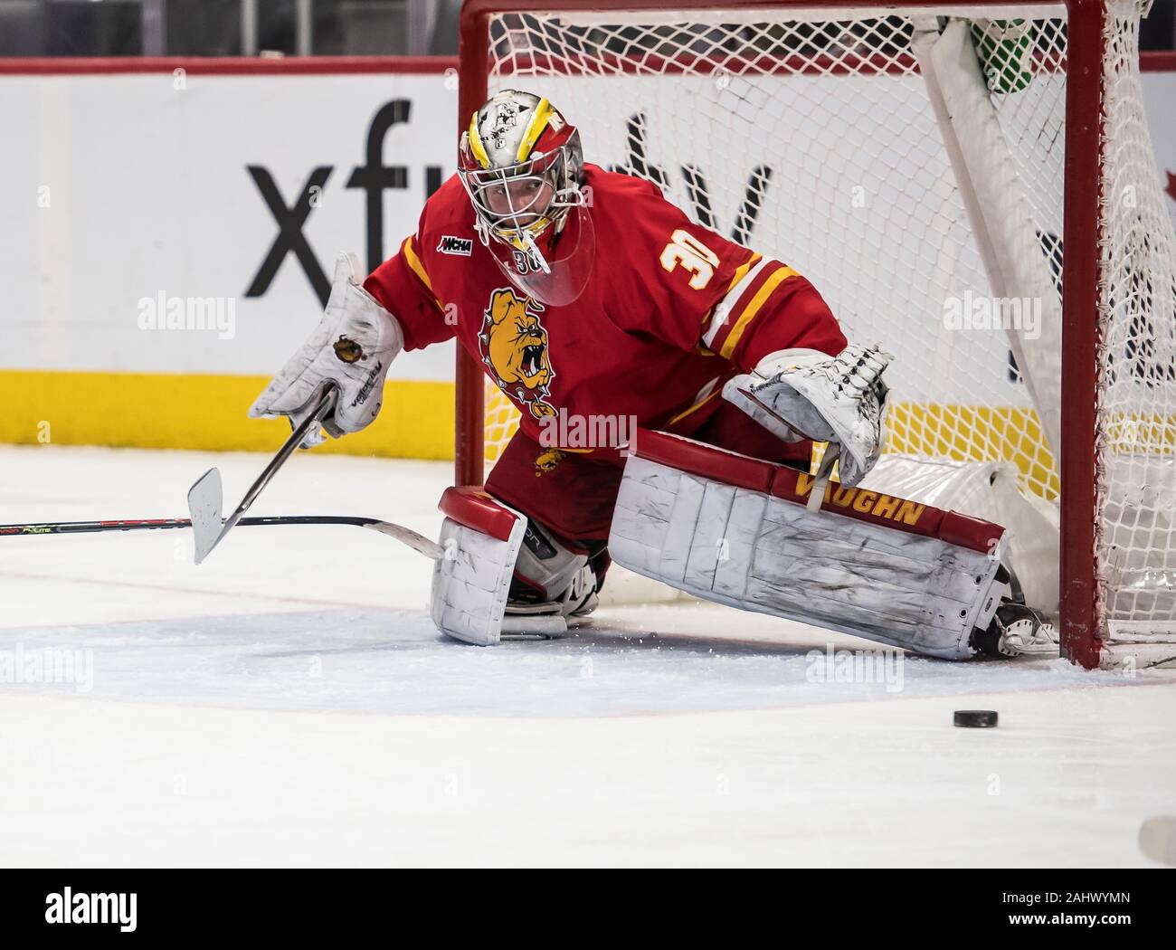 Detroit, Michigan, USA. 31 Jan, 2019. Ferris Zustand Goalie RONI SALMENKANGAS #30 während eines Spiels zwischen den Michigan State und Ferris Zustand an Little Caesars Arena, Detroit, Michigan. Michigan State gewann das Spiel 5-2. Credit: Scott Hasse/ZUMA Draht/Alamy leben Nachrichten Stockfoto