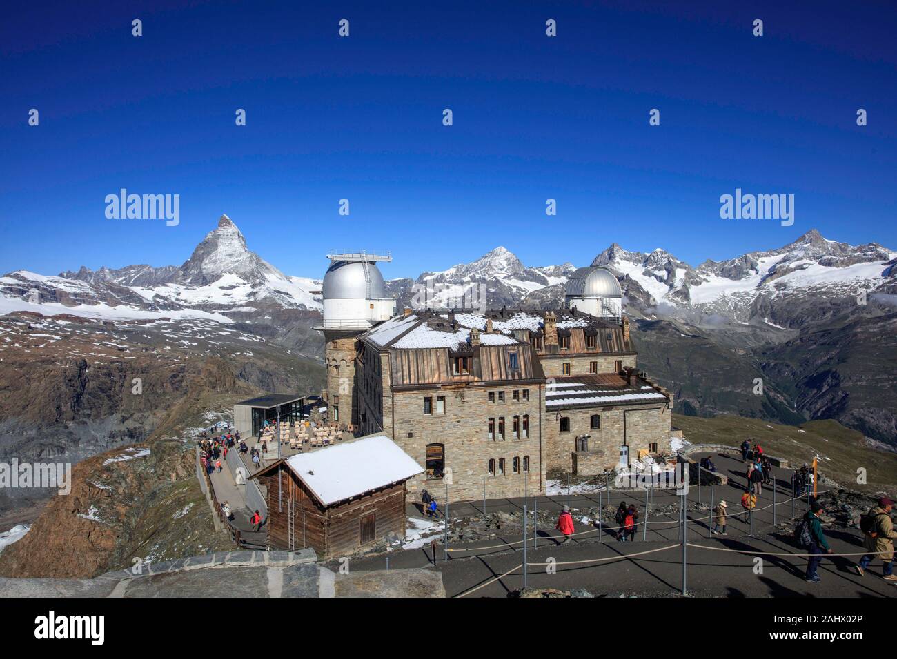Panoramablick auf das Matterhorn mit dem 3100 Kulmhotel Gornergrat. Schweiz Stockfoto