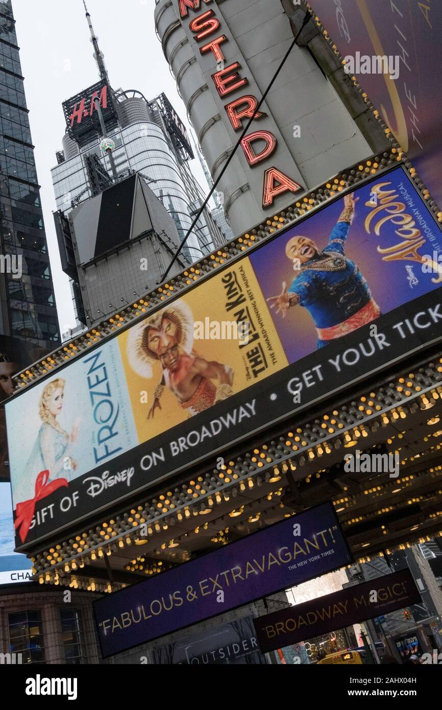 New Amsterdam Theatre Marquee auf der West 42nd Street, New York, USA Stockfoto