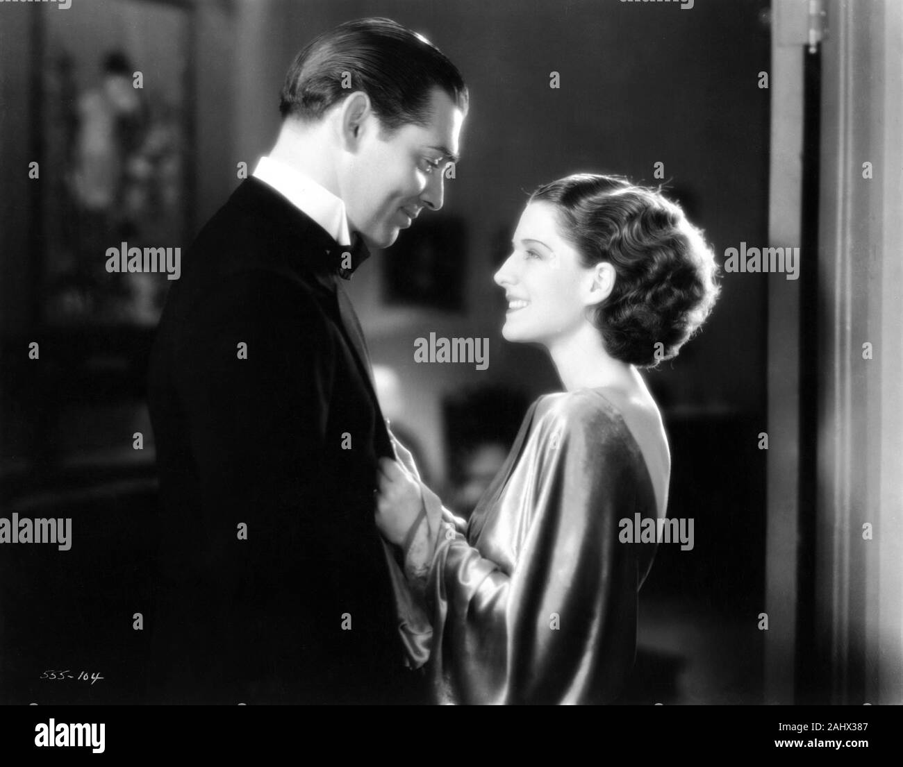 CLARK GABLE und Norma Shearer in eine freie Seele Direktor 1931 Clarence Brown buch Adela Rogers St. Johns kleider Gilbert Adrian Metro Goldwyn Mayer Stockfoto