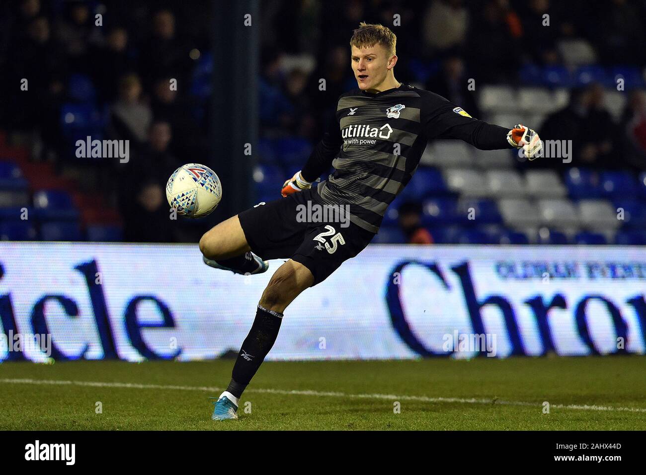 Oldham, Großbritannien. 01 Jan, 2020. OLDHAM, ENGLAND - am 1. Januar EFL Jake Eastwood den Himmel Wette Liga 2 Übereinstimmung zwischen Oldham Athletic und Scunthorpe United in Boundary Park, Oldham am Mittwoch, den 1. Januar 2020. (Credit: Eddie Garvey | MI Nachrichten) das Fotografieren dürfen nur für Zeitung und/oder Zeitschrift redaktionelle Zwecke verwendet werden, eine Lizenz für die gewerbliche Nutzung Kreditkarte erforderlich: MI Nachrichten & Sport/Alamy leben Nachrichten Stockfoto