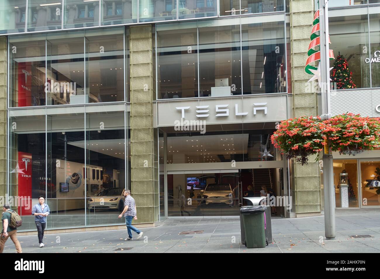 Tesla's Showroom Stadt Sydney Martin Place. Stockfoto