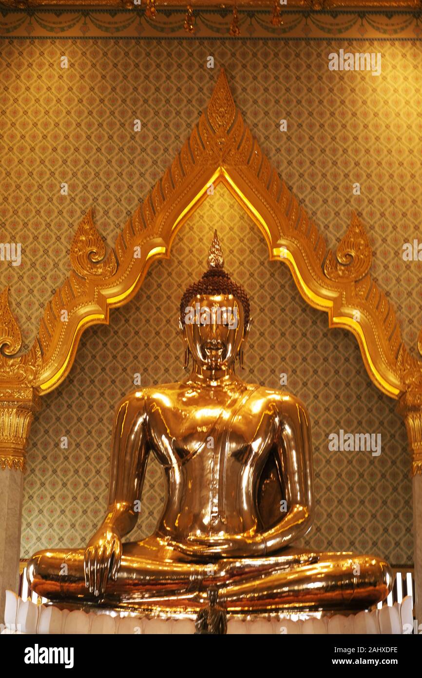 Die weltweit größte echtes Gold Buddha Bild Stockfoto