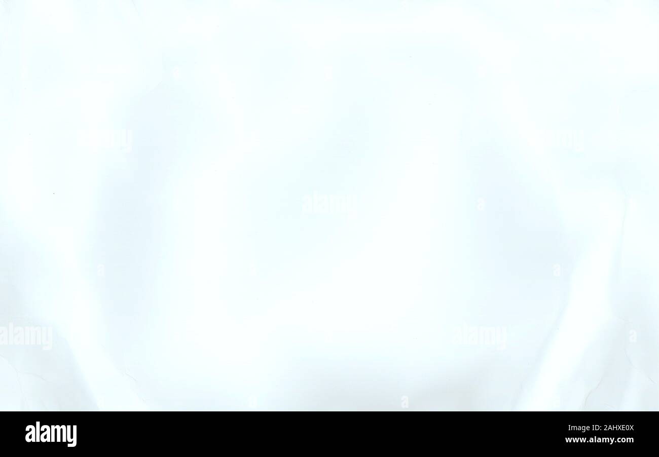 Das Papier ist zerknittert, uneben, Schatten. Farbe blass Weiß, Grau, für Design. Stockfoto