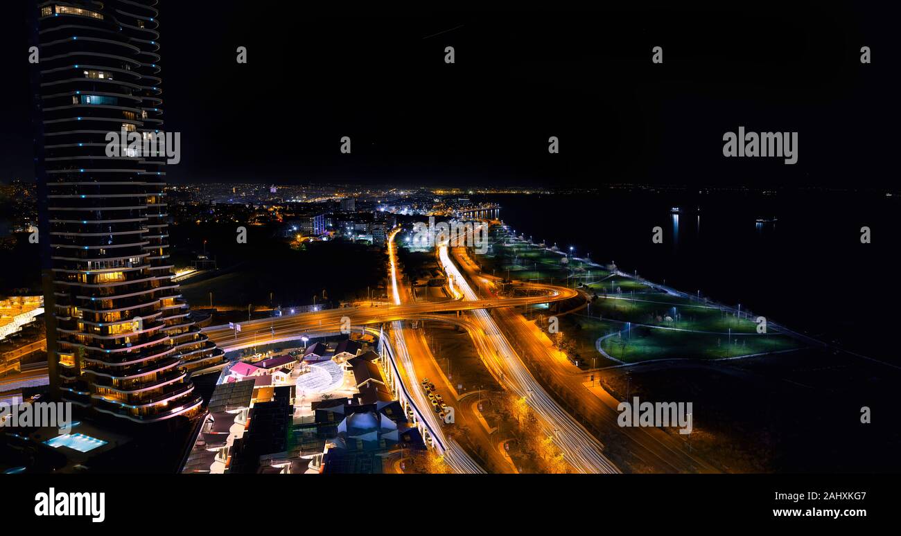 Türkei Istanbul Kartal IstMarina Nacht Stockfoto