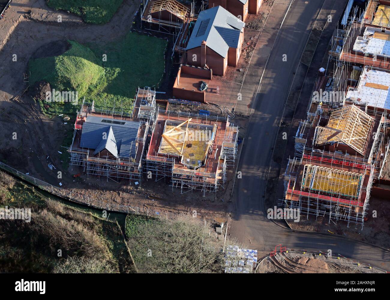 Luftbild der neuen Häuser gebaut, Großbritannien Stockfoto