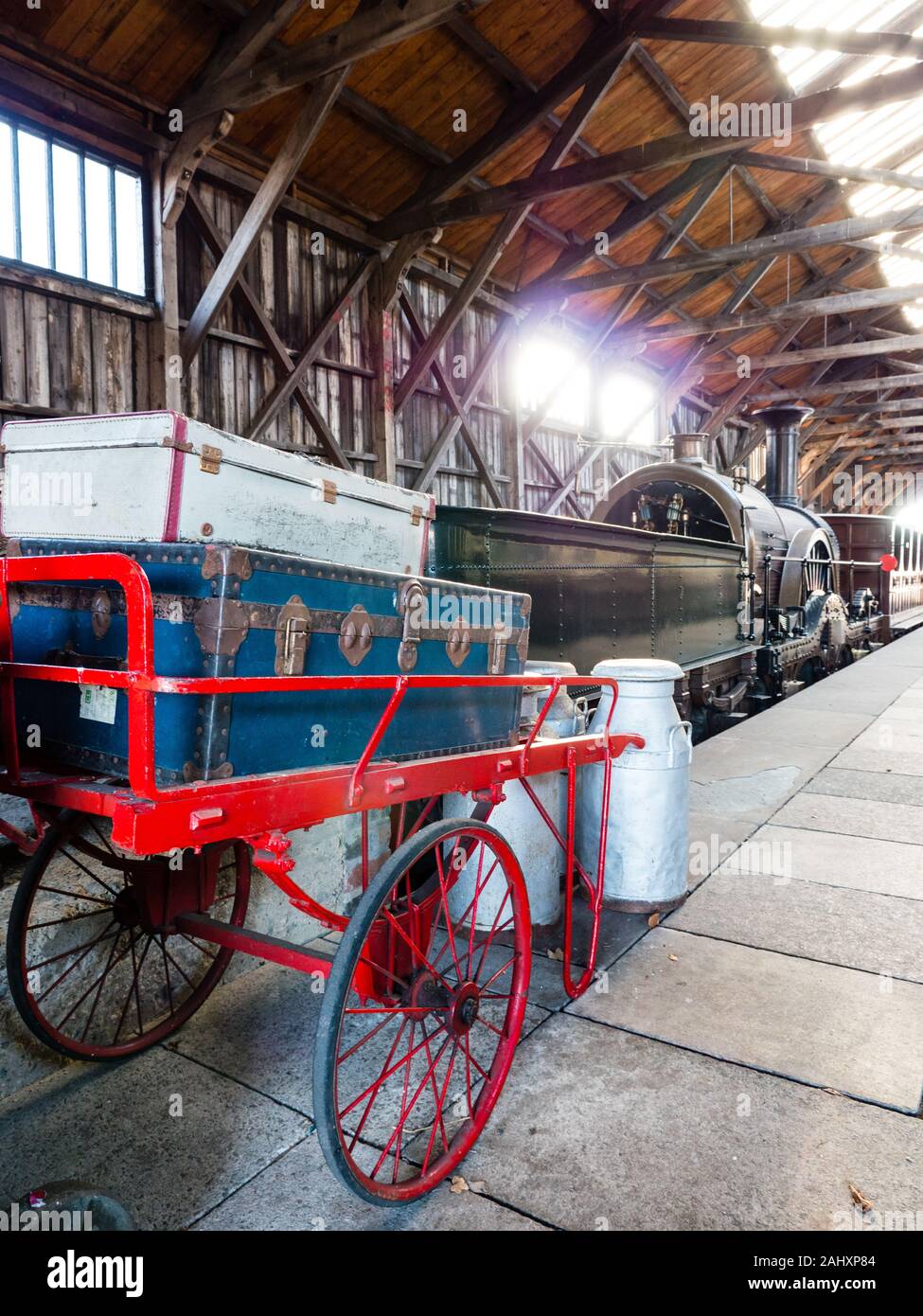 Gepäckwagen, an der historischen Railway Centre, Didcot Railway Centre, Didcot, Oxfordshire, England, UK, GB. Stockfoto