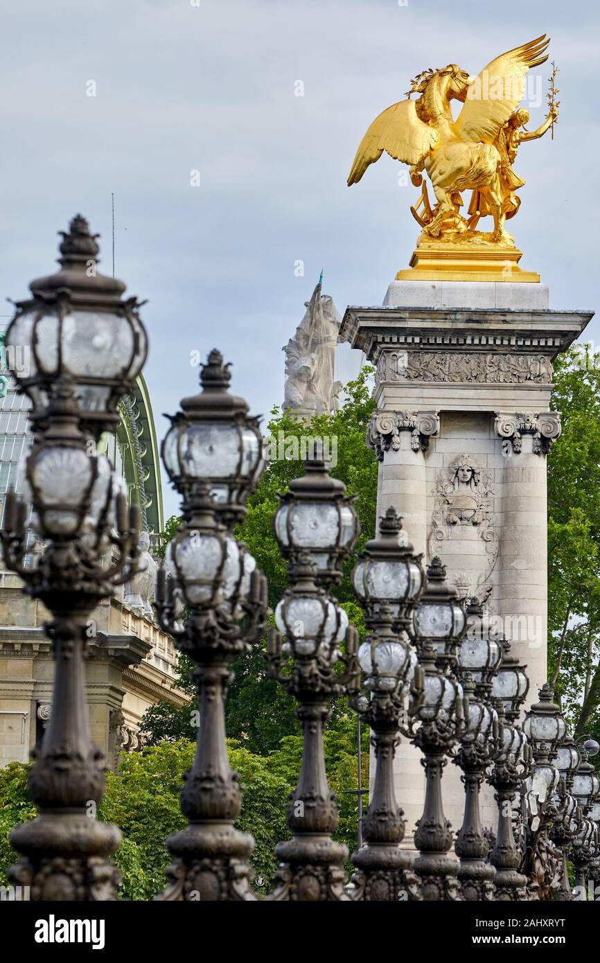 Pont Alexandre III, Grand Palais, Paris, Frankreich Stockfoto
