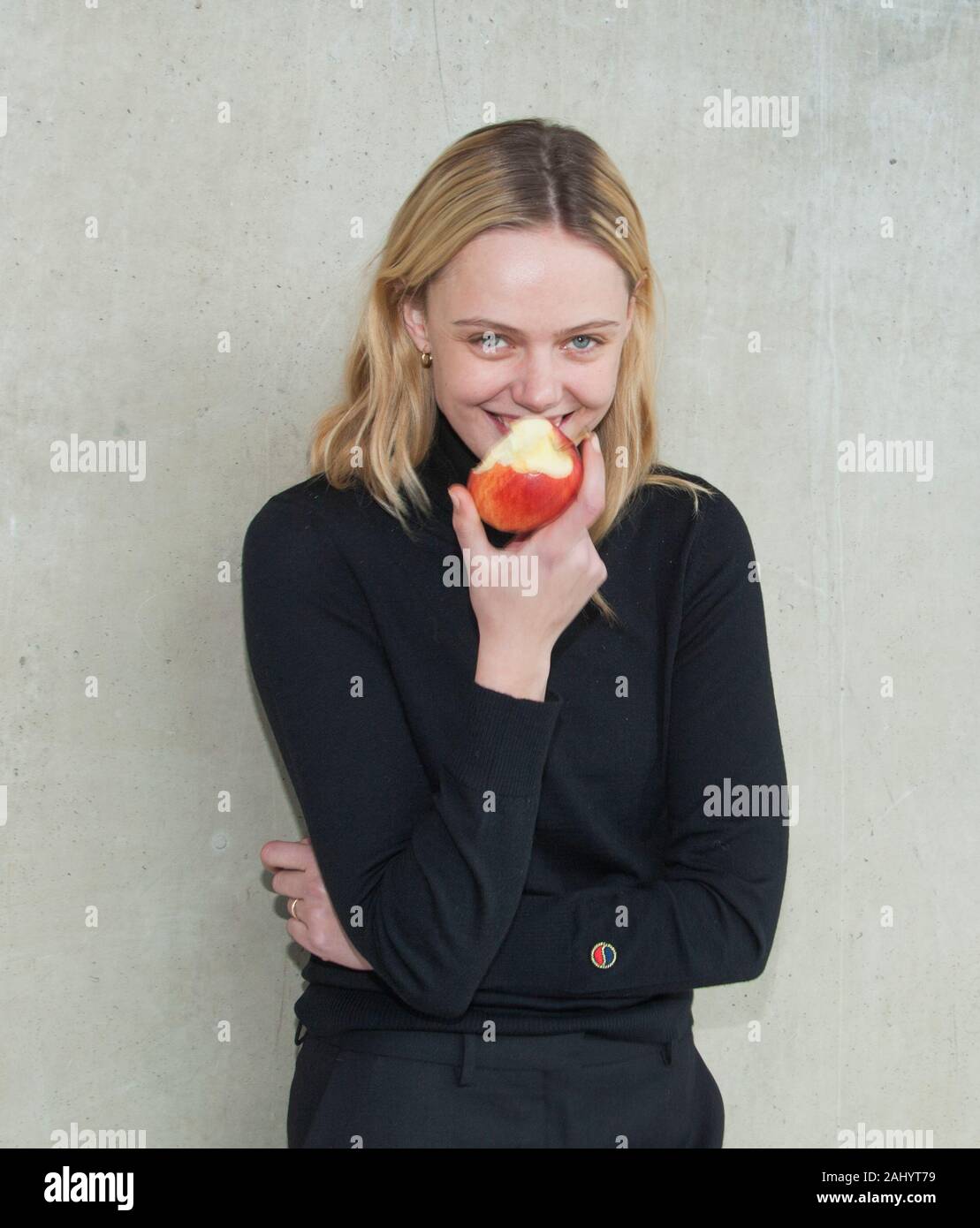 Frida gustavsson porträt Fotos und Bildmaterial in hoher Auflösung