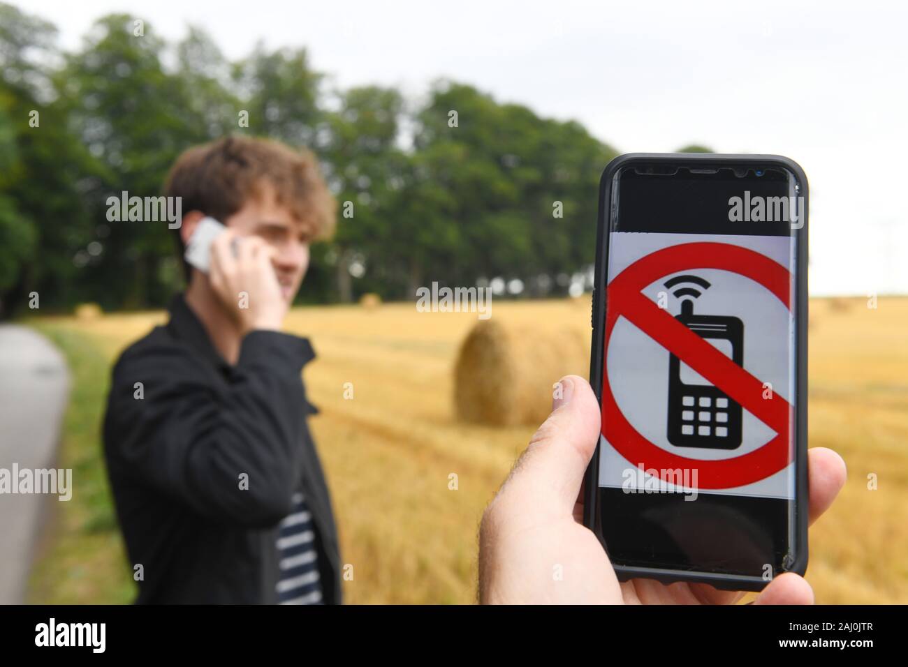 Mobile Telefonie. Abbildung auf schwarze Flecken Stockfoto