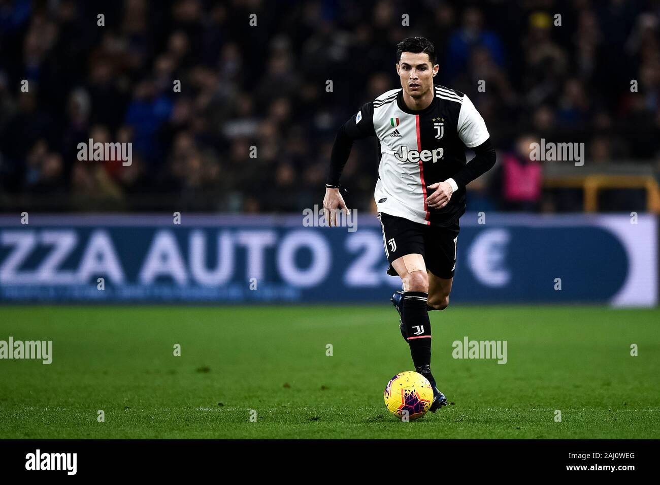 Genua, Italien. 18 Dezember, 2019: Cristiano Ronaldo von Juventus Turin FC in Aktion während der Serie ein Fußballspiel zwischen UC Sampdoria und Juventus Turin. FC Juventus gewann 2-1 über UC Sampdoria. Credit: Nicolò Campo/Alamy leben Nachrichten Stockfoto