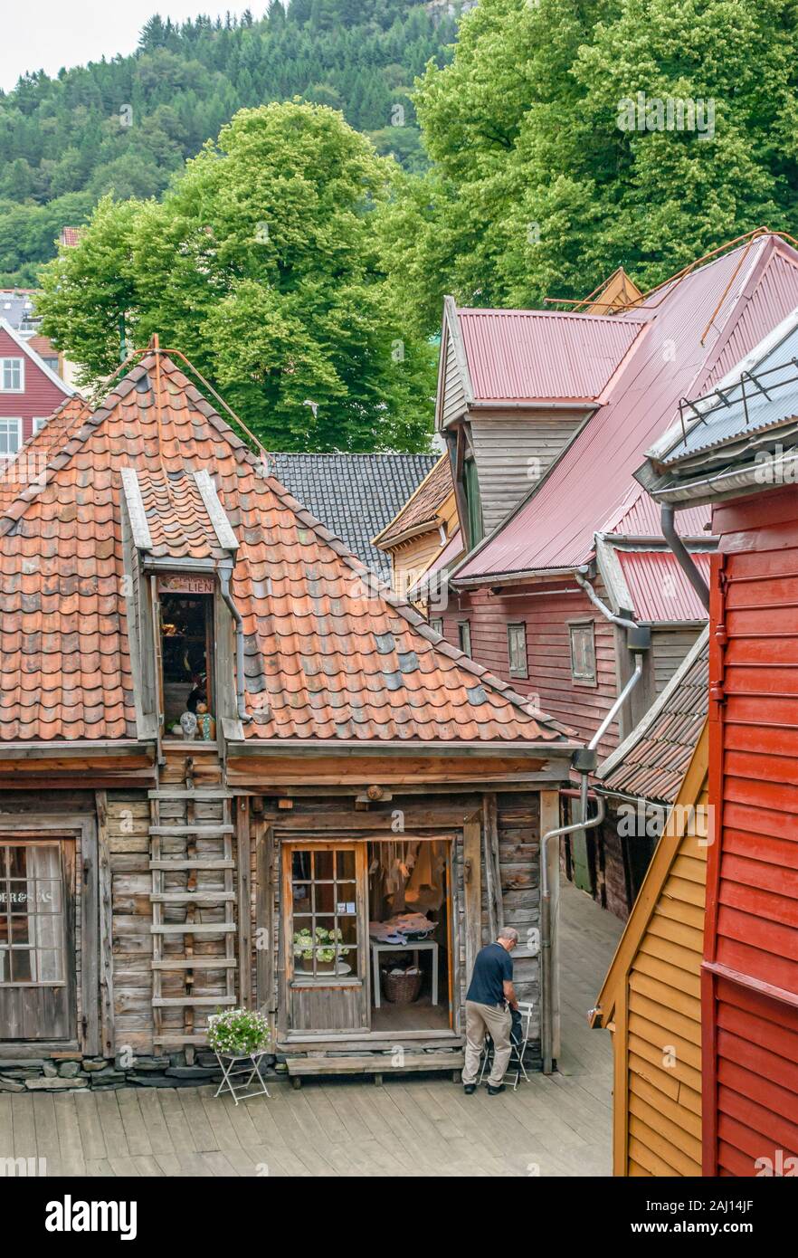Historische Lagerhallen im Hanseatic Bryggge Heritage Museum in Bergen, Norwegen Stockfoto