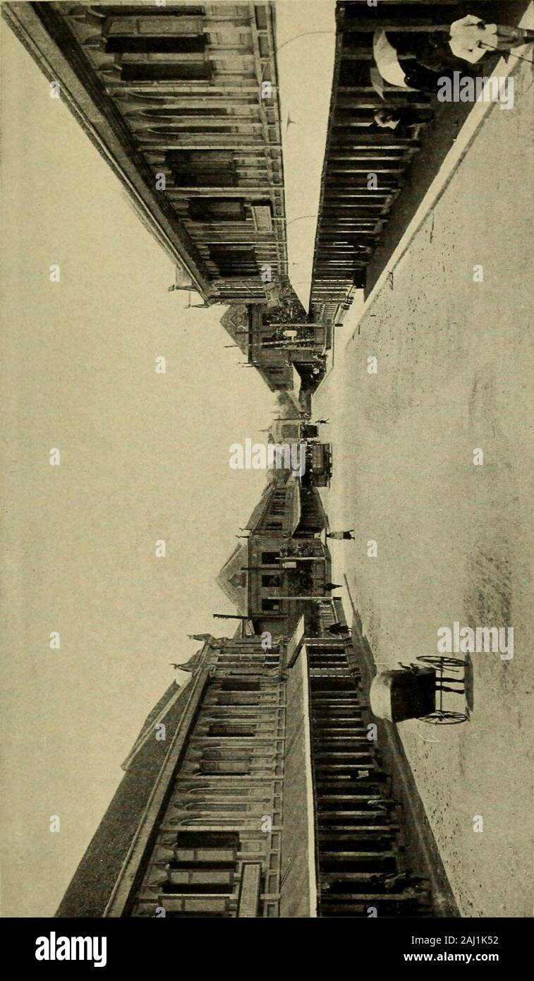 Das Königreich von Siam. . Spezielle BranchPolice, ein Detektiv Kraft, bestehend aus den folgenden: Assistent Betriebsleiter ich Chief Inspector ich Inspektoren 4 Kopf Constable ich Sergeants 18 Polizisten 90 Der Assistent Betriebsleiter zuständig für thisbranch ist auch der Licensing Officer der pfandhäuser. Bis zum Jahr 1901 gab es keine Aufsicht ofpawnshops. Vor dieser Zeit gab es 432 Geschäfte, die gewohnheitsmäßig als Empfänger von stolenproperty gehandelt hat. Da es keine Regelungen jedes sortand wie die Besitzer waren unter sehr vielen differentjurisdictions, war es praktisch unmöglich zu suppresscrime Stockfoto