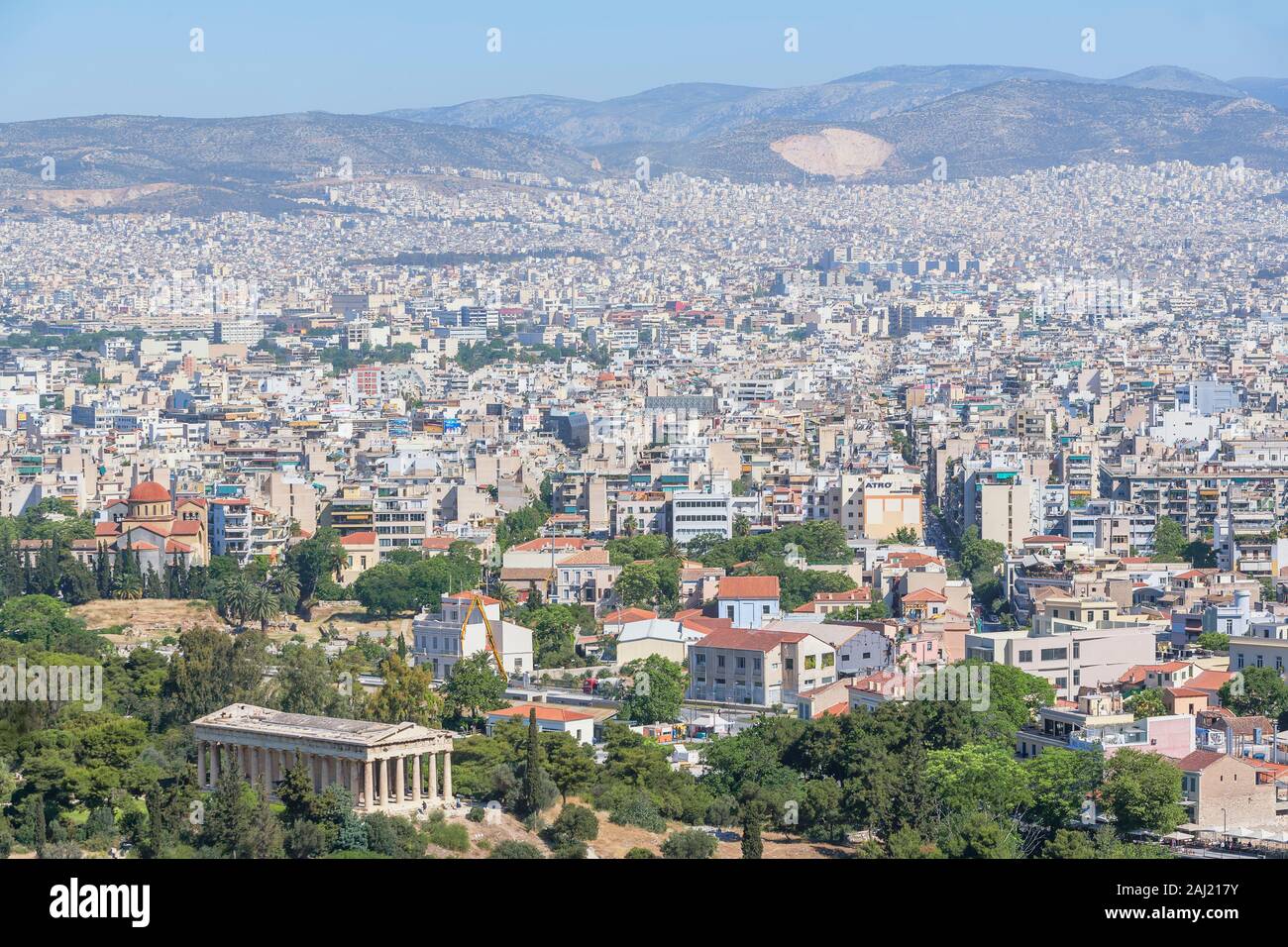 Ansicht der Tempel des Hephaistos und die Stadt Athen, Athen, Griechenland, Europa Stockfoto