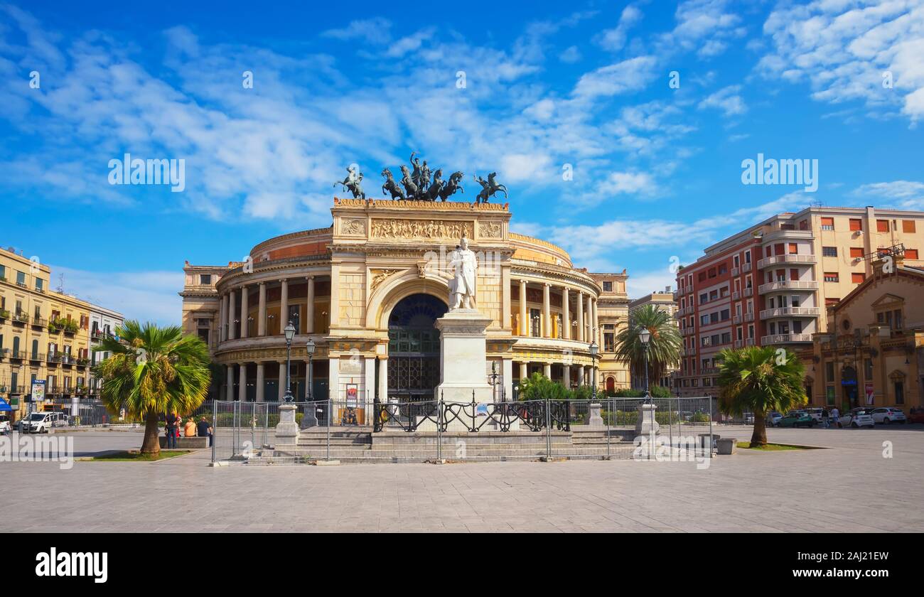 Politeama Theater, Palermo, Sizilien, Italien, Europa Stockfoto