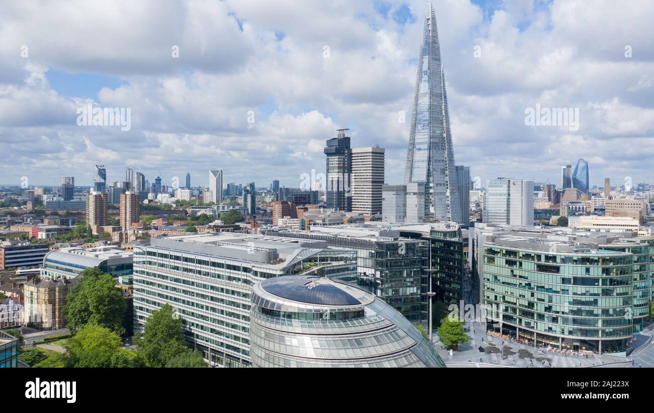 Der Shard New Business Wolkenkratzer von moderner Architektur und umgeben Schöne Skyline von London Vereinigtes Königreich Stockfoto