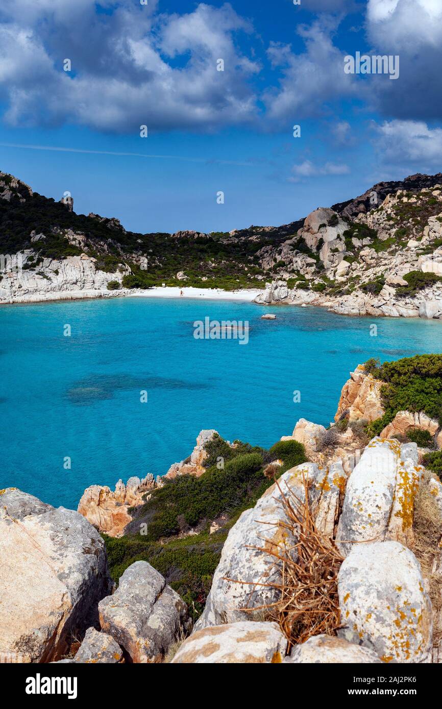 Granit Küste Mittelmeer im Maddalena Archipel, Sardinien, Italien. Stockfoto