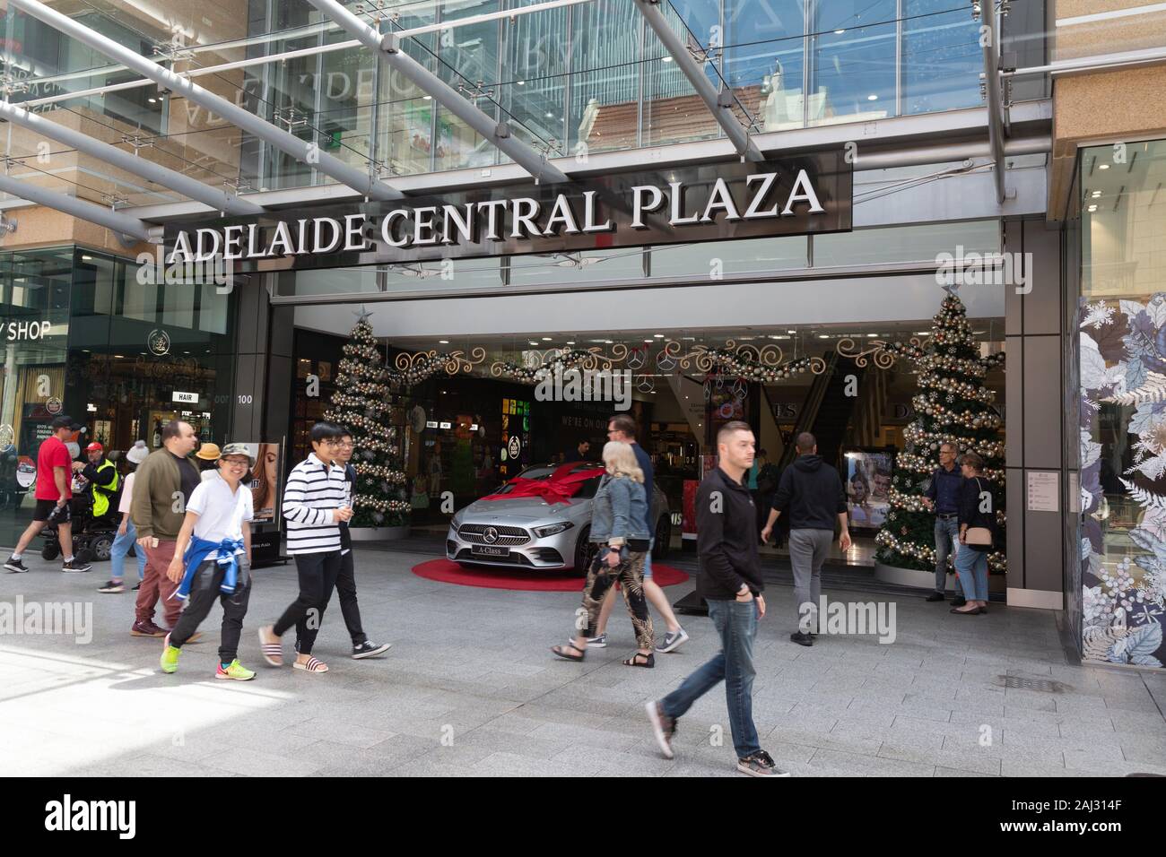 Der Eingang zum Adelaide Central Plaza, ein Einkaufszentrum auf der Rundle Mall, Adelaide, Australien Stockfoto