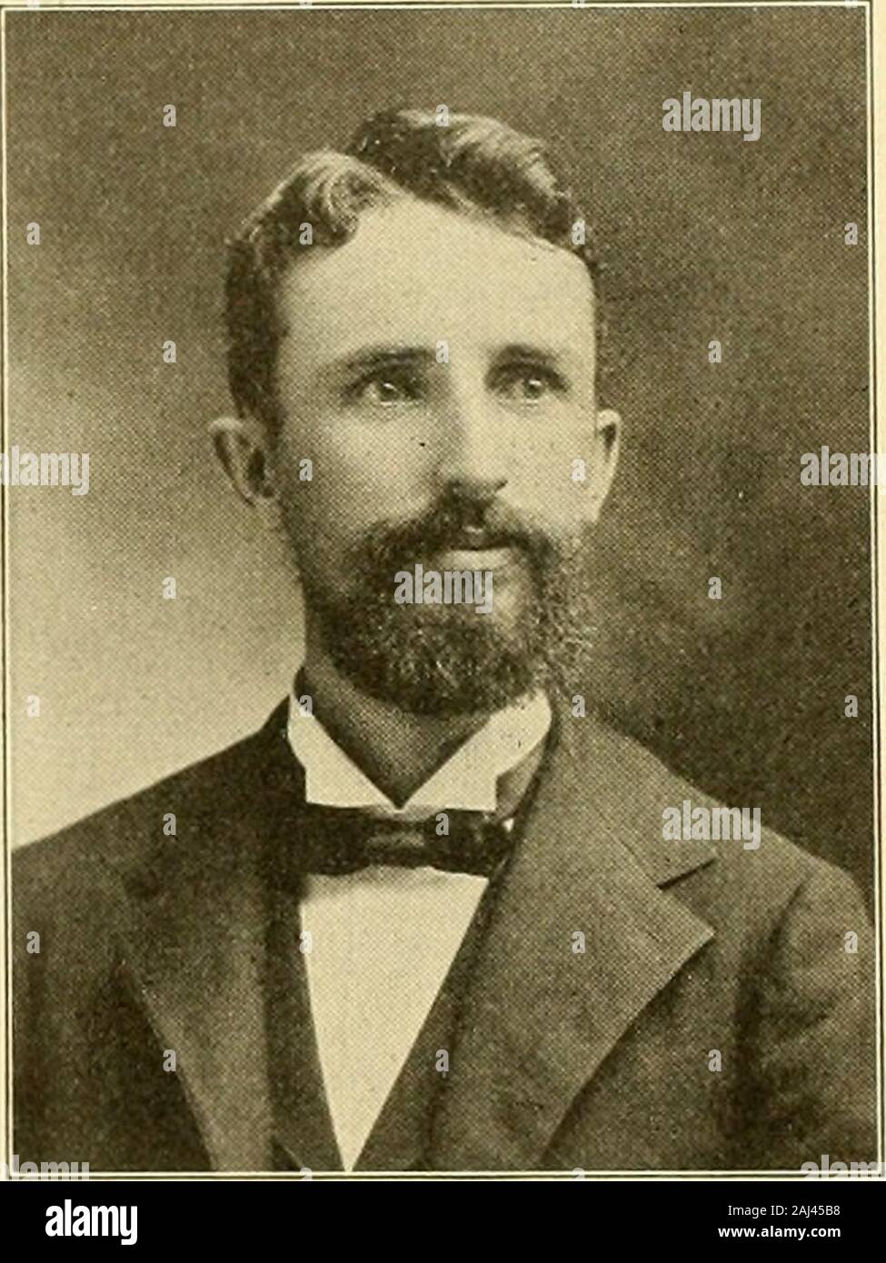 Die amerikanische Florist: Eine wöchentliche Zeitschrift für den Handel. Comack, Irwin; Edw. Lizeman, Latrobe, und Paul Berkowitz, Philadelphia. M. Washlngfton, Pa Joseph H. Seemann hat spendinghis Urlaub im Braddock Farm, butcant bleiben Sie weg von der Stadt langen enoughto ein Murmeltier töten. Foreman Geo. N. Garland und seine Assistenten haben beenworking von 12 bis 15 Stunden pro dayplanting im ganzen Ort. Die warrick Bros, Hinzufügen onemore Haus in ihr Sortiment auf usedas eine Vermehrung Haus zu sein. Diese additionhas ein Zement Stiftung. Die balanceof der Bereich ist in Töpfe gepflanzt zu carnationsgrown. Die Washington Flor Stockfoto