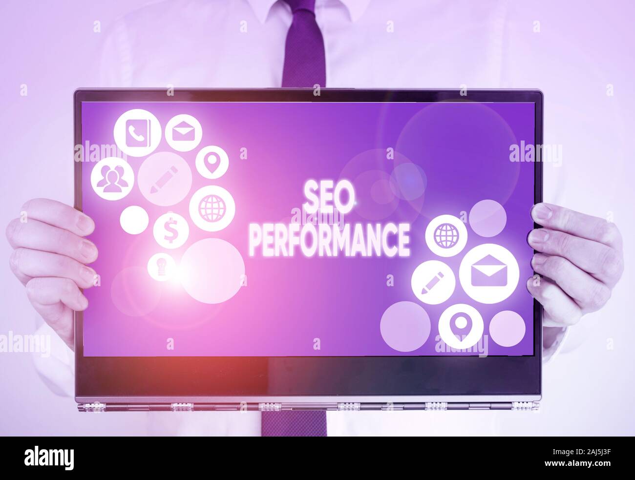 Schreiben Hinweis anzeigen Seo Perforanalysisce. Business Konzept für die Erhöhung der Quantität und der Qualität der Besucher auf der Website Stockfoto