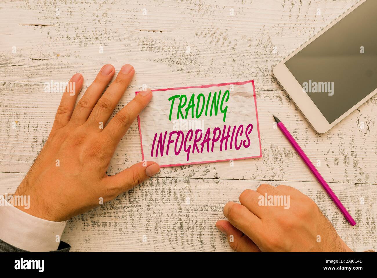 Konzeptionelle Hand schreiben Übersicht Handel Infografiken. Begriff Sinne visuelle Darstellung von Informationen oder Daten, die Hand halten, beachten Sie Papier in der Nähe der WRI Stockfoto