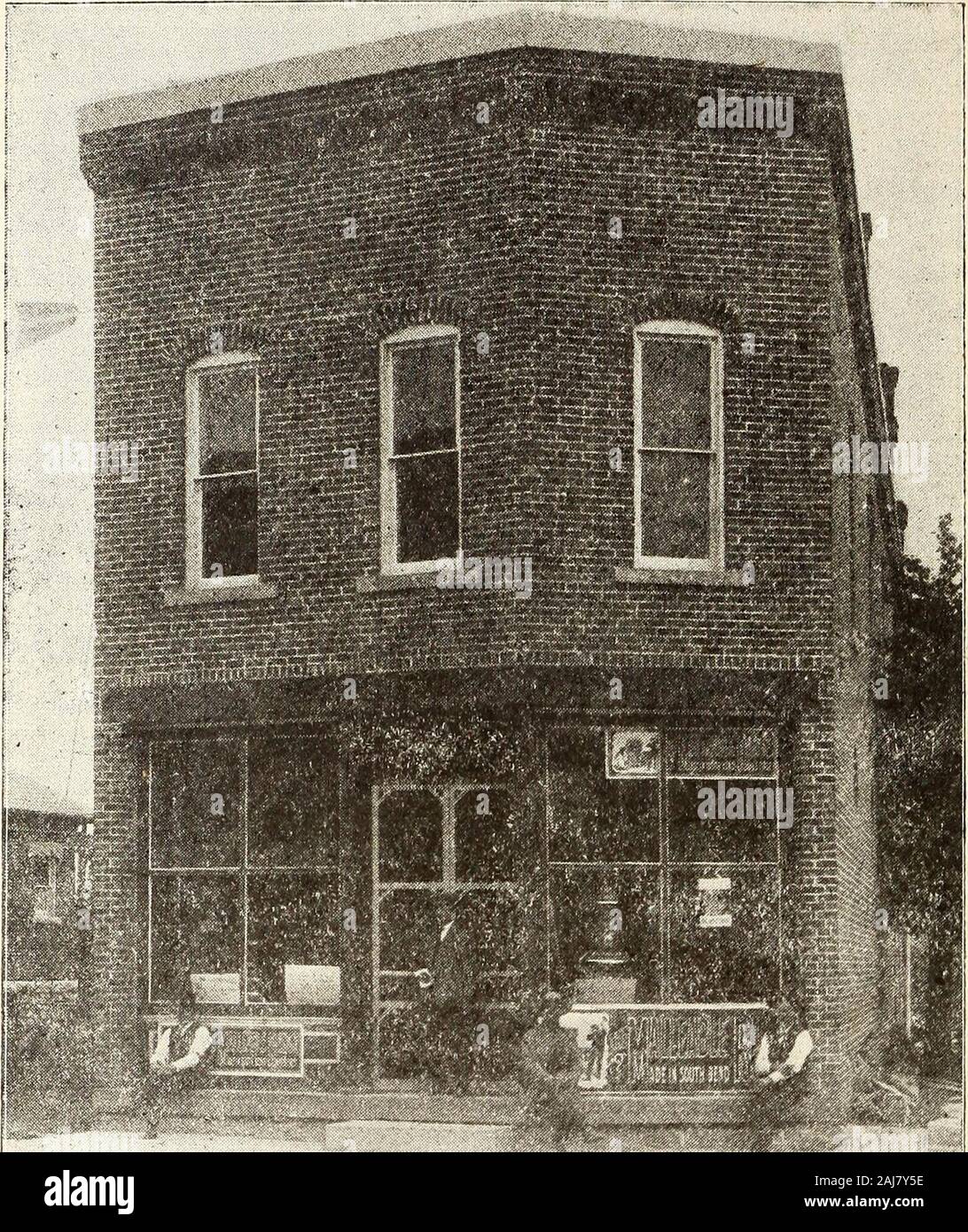 Robinson's.. Darke County, Ohio ländlichen Verzeichnis. Keine N (Mollie A), SEK 11, H 80, Vers 4. Barger, Mamie A, Vorarbeiter, Sek 1, Vers 4. Barnhart, John (Elizabeth), Labor, SEK 25, w 2, Vers 2. (Maria, Abraham, Edward, Robert, Nellie.) Barton, Albert, weit Sek 7, r 80, Vers 4. (Lewis, Bey.) Barton, Frank (Laura EIN), Labor sek 11, Vers 3. (Marie, Frances.) Bashore, J N, weit Sec32, H50, Brad 3. (Laura, Ethel, Walter.) Batty, Jacob (Eliza J), weit Sek 5h 55, Vers 1. (Chauncy, Ethel, Nason.) Bayman, H L (Samantha E), SEK 31, Brad 1. Berger, Alcede L, lab Sek 2, Vers 4. Berger, August, weit Sek 2, h 80, Vers 4. Berge Stockfoto