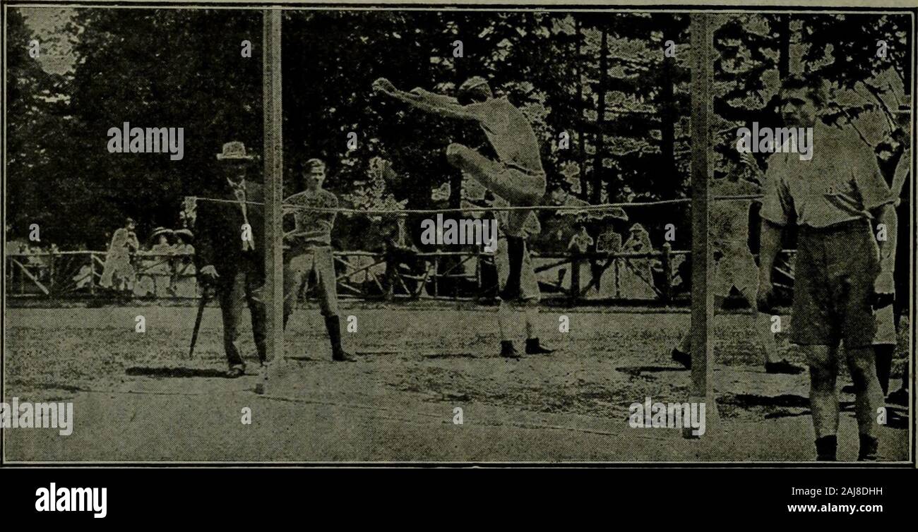 Die amerikanische Jährliche der Fotografie. Die Wünschenswerteste lensmade handcamera Bildberichter Erhard Rogge bewirbt. Ausschließlich bymany Reporter und thelarger Staff-Photographers der Tageszeitungen. Mit dem Sylvar Objektiv Keine, Fokus Blech abgedeckt Blech abgedeckt Komplette Preis Zoll volle Öffnung nach unten gestoppt 5 x 7 Preis Zellen nur 2 5 3 XX4X 27,00 22,50 3 6 4 x 5 6 x 8 28,50 24,00 3 QA3Xx 5/2 6>^x8> 30,00 25,50 4 7 5 x 7 8 X 10 33.00 28.50 4 ein 8 x 5 x 8 9 x 11 39.00 34.50 5 9/2 6> ^^x S/10 X 12 49.50 45.00 6 10>^8 xlO 11 X 14 60.00 54.00 7 12 10 xl 2 14 X 17 1 72.50 66.00 Hauptquartier für die Compound, Optimo ariden Stockfoto Die amerikanische Jährliche der Fotografie. Die Wünschenswerteste lensmade handcamera Bildberichter Erhard Rogge bewirbt. Ausschließlich bymany Reporter und thelarger Staff-Photographers der Tageszeitungen. Mit dem Sylvar Objektiv Keine, Fokus Blech abgedeckt Blech abgedeckt Komplette Preis Zoll volle Öffnung nach unten gestoppt 5 x 7 Preis Zellen nur 2 5 3 XX4X 27,00 22,50 3 6 4 x 5 6 x 8 28,50 24,00 3 QA3Xx 5/2 6>^x8> 30,00 25,50 4 7 5 x 7 8 X 10 33.00 28.50 4 ein 8 x 5 x 8 9 x 11 39.00 34.50 5 9/2 6> ^^x S/10 X 12 49.50 45.00 6 10>^8 xlO 11 X 14 60.00 54.00 7 12 10 xl 2 14 X 17 1 72.50 66.00 Hauptquartier für die Compound, Optimo ariden Stockfoto