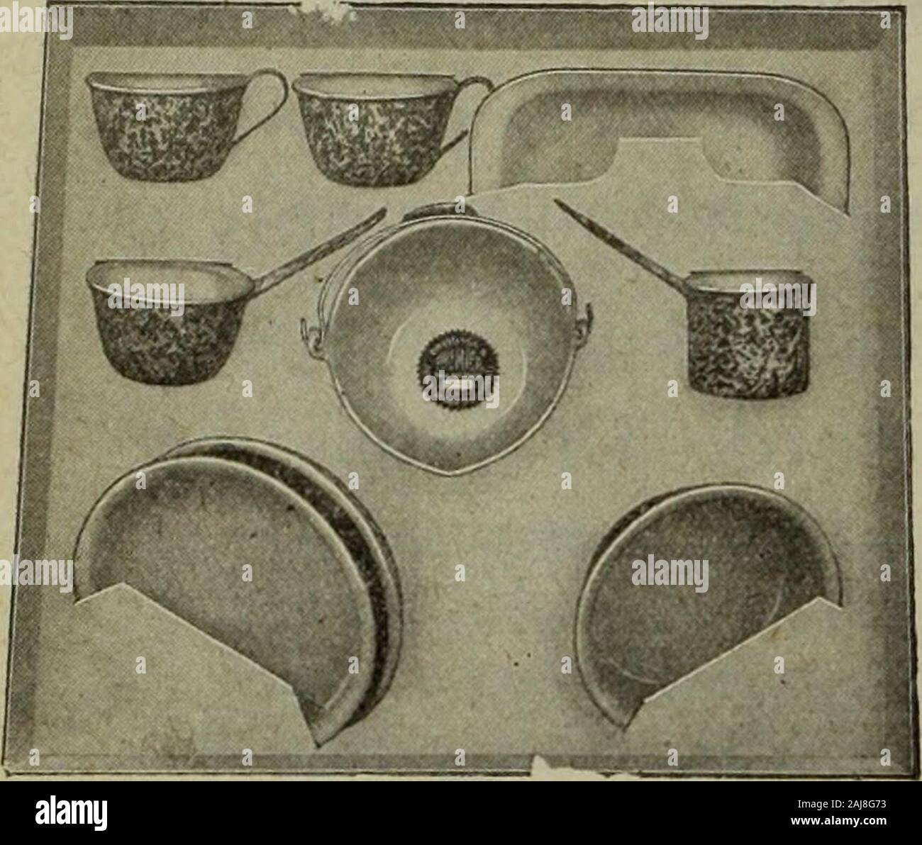 Hardware merchandising September-dezember 1919. Das Gurney Foundry Company, Limited TORONTO, ONTARIO Die Gurney-Massey Co., Ltd., Montreal, Que Das Gurney Nord-west Foundry Co., Ltd., Winnipeg The Gurney Nord-west Foundry Co., Ltd., CalgaryThe Gurney Foundry Co., Ltd., Vancouver 18 HARDWARE- UND METALL-Abschnitt Werbung Dezember 6, 1919&gt;/lDS (y V: PHLImIlR v X HERGESTELLT IN KANADA ICH -. Davidson Quick Verkäufer für den Vertrieb BusyChristmas Childs Sets in Premier-, Kolonial- und WhiteEnamelled Ware. Fein säuberlich in Kartons verpackt, um abzubrechen. Auf dem Regal oder Coun- ter angezeigt, diese, und Davidson Spielzeug Stockfoto