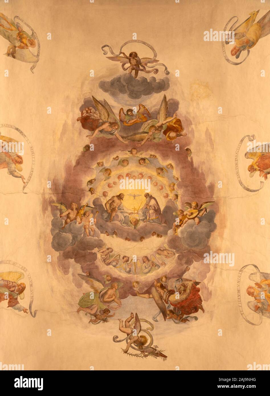 COMO, Italien - 11. MAI 2015: Das deckenfresko der Heiligen Dreifaltigkeit in der Kirche Chiesa di San Orsola von Gian Domenico Caresana (1616). Stockfoto