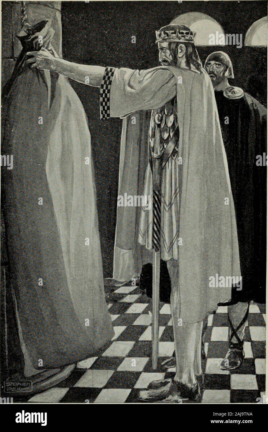 Mythen und Legenden; die Keltische Rasse. Sieht, sah er die Taschen whichhung aus der Säulen. Was ist in dieser Tasche? Saidhe zu einem der Iren. Mahlzeit, gute Seele, sagte theIrishman. Evnissyen legte seine Hand auf die Tasche, andfelt über mit seinen Fingern bis er kam auf den Kopf Mann innerhalb der IT. Er drückte den Kopf tillhe spürte, wie seine Finger mit im Gehirn durchdie Knochen erfüllen. Er ging auf die nächste Tasche und fragte thesame Frage. Mahlzeit, sagte, daß die irischen Telefonzentrale, butEvnissyen dieser Krieger * zerquetscht s Kopf auch und thushe hat mit all den zweihundert Taschen, sogar in thecase von einem Krieger, deren Kopf Stockfoto