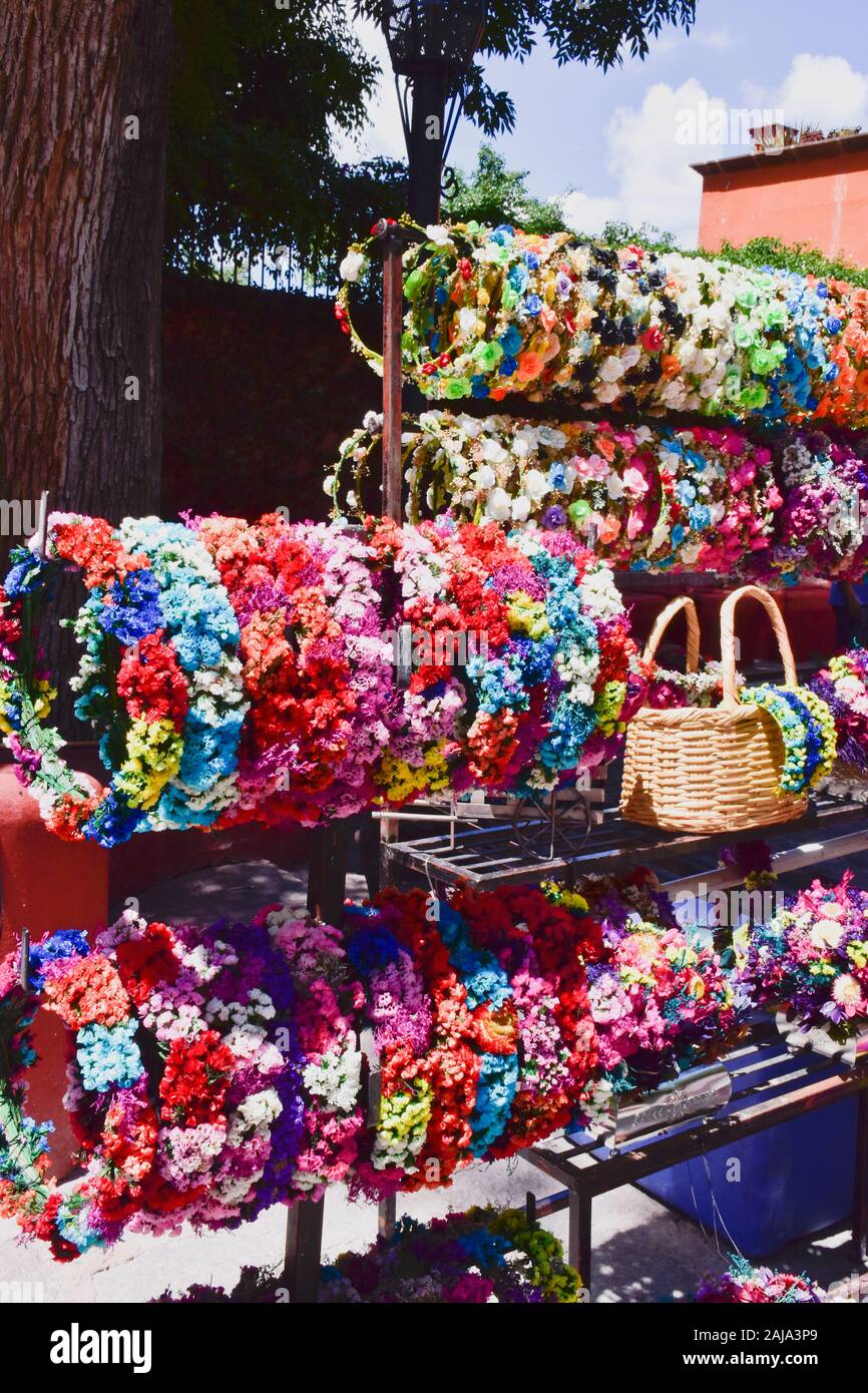 Blume Kopfbedeckungen für Verkauf, San Miguel de Allende, Mexiko Stockfoto