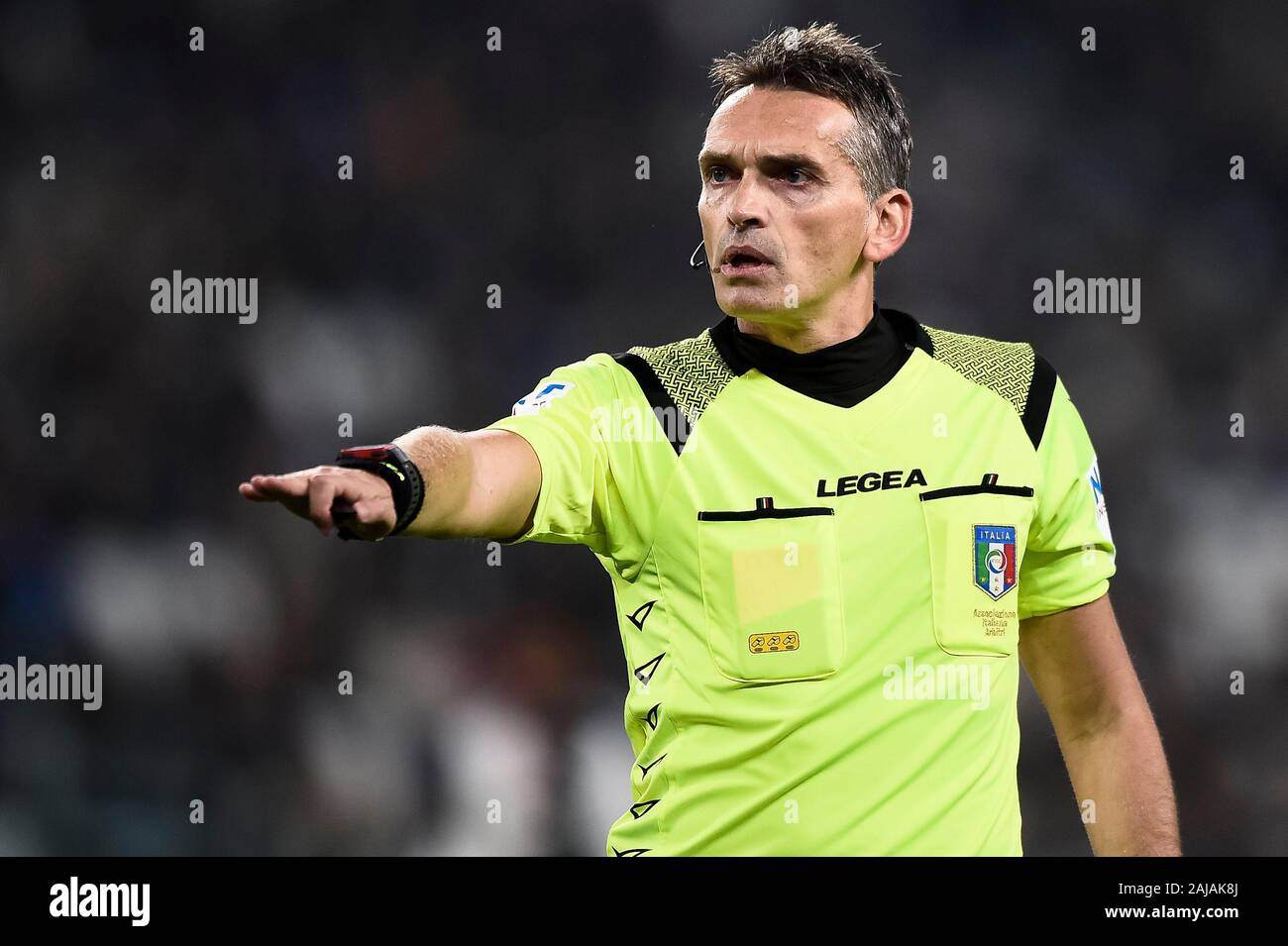 Turin, Italien. 19. Oktober, 2019: Schiedsrichter Massimiliano Irrati Gesten während der Serie ein Fußballspiel zwischen Juventus FC und FC Bologna. FC Juventus gewann 2-1 über FC Bologna. Credit: Nicolò Campo/Alamy leben Nachrichten Stockfoto