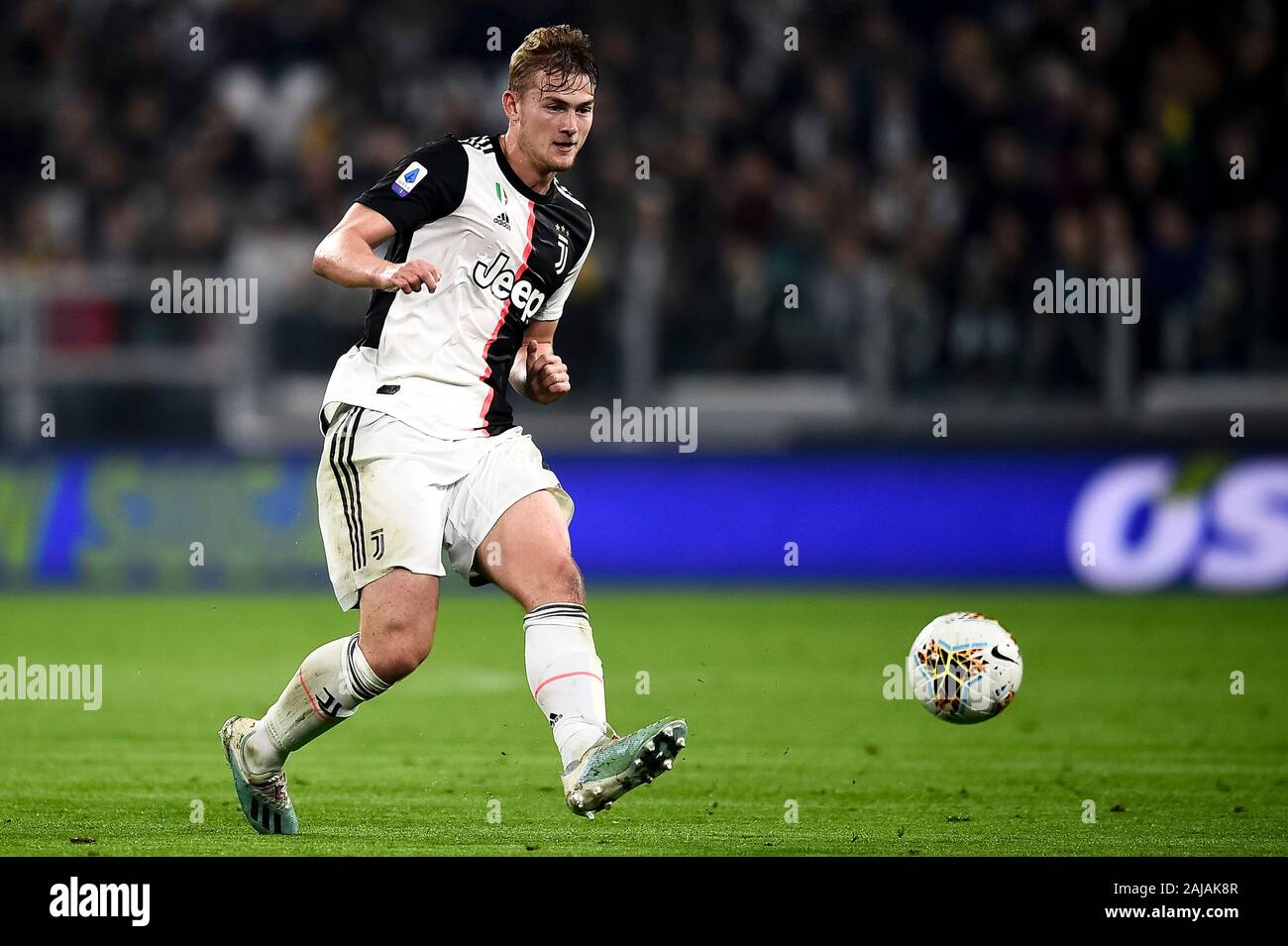 Turin, Italien. 19. Oktober, 2019: Matthijs de Ligt der FC Juventus in Aktion während der Serie ein Fußballspiel zwischen Juventus FC und FC Bologna. FC Juventus gewann 2-1 über FC Bologna. Credit: Nicolò Campo/Alamy leben Nachrichten Stockfoto