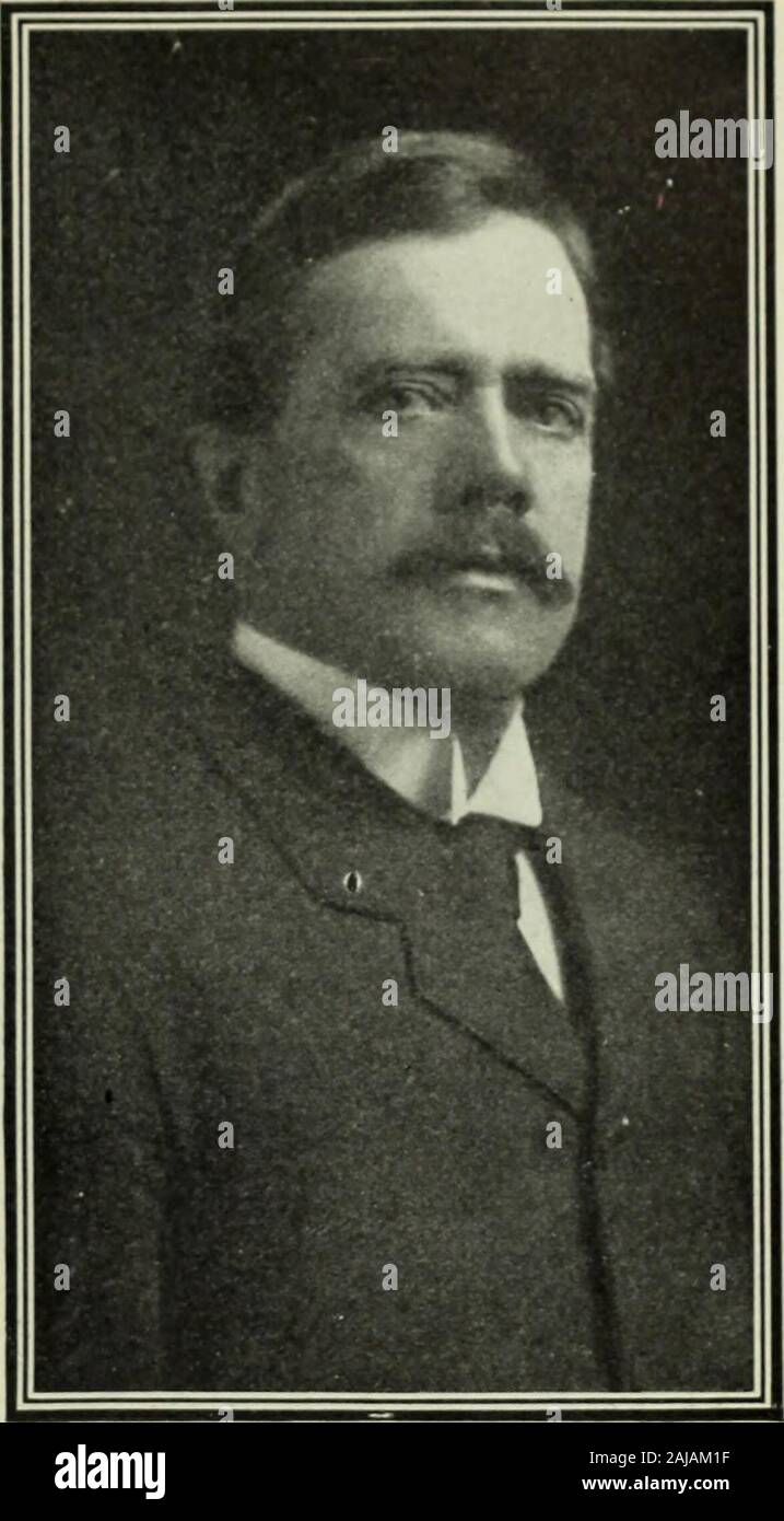Überprüfung der Bewertungen und der Welt arbeiten. Herr HENKY HOYT. (Ratgeber des State Department) Demokraten im Rat. Durch pbotozrapb Moffett, Chicago. . MK. KOYAL E. CABELL. (Die lew Kommissar der Finanzbehörde.) Ein mehrere Tage Konferenz ofDemocrats bei Saratoga beendet onSeptember lO. Mehrere hundredDemocrats des Staates New York werepresent. Das Hon Edward M. Shepard waspermanent Vorsitzender. Herr Herbert T. Bis-verkaufen, ehemals von Herrn Clevelands Cabinet, war ein prominenter Mann in der Konferenz, andMr. Morgan OBrien, Hr. Alton B. Parker, Herr D-Cady Herrick, Herr ThomasOsborne, Herr Herman Ridder, Mr. Stockfoto