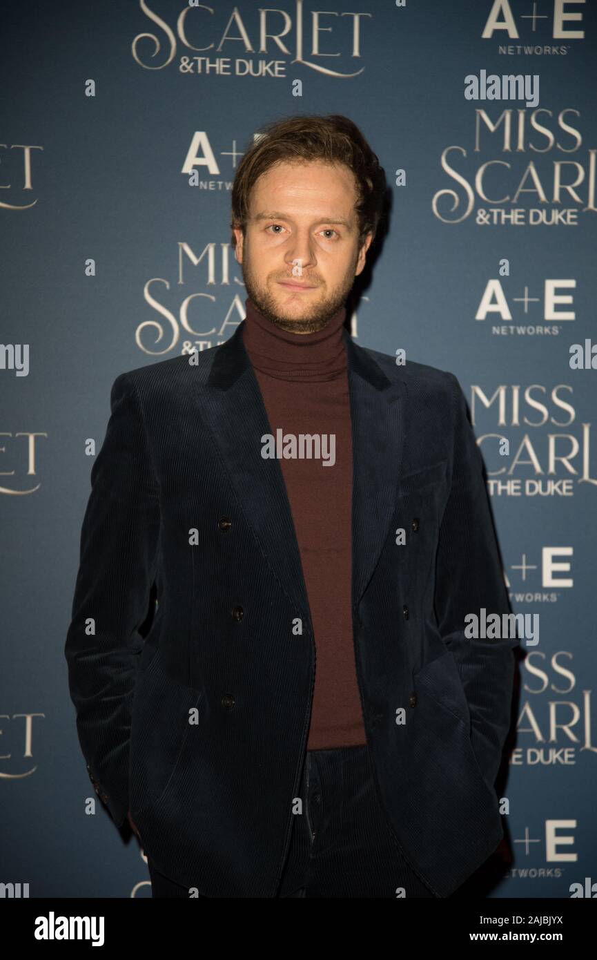 Miss Scarlet und der Herzog seine Weltpremiere TV Screening im St. Pancras Renaissance Hotel haben. London. 03.12.19 Mit: Andrew Gower Wo: London, Großbritannien Wann: 03 Dec 2019 Credit: WENN.com Stockfoto