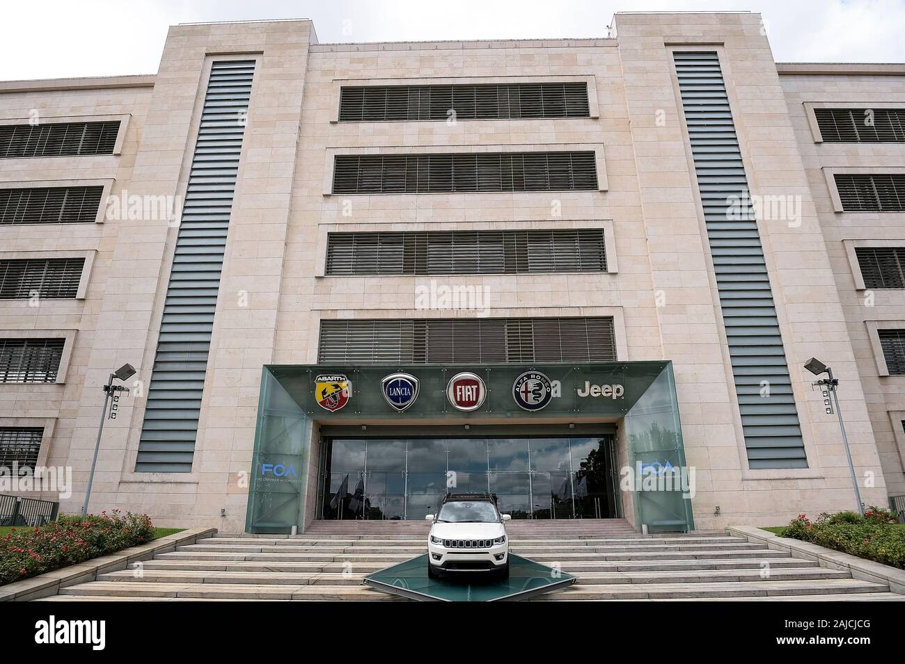 Turin, Italien - 21 Juli, 2018: ein Bild zeigt Fiat Mirafiori Gebäude. Am 21. Juli FCA board diskutieren Abfolge von CEO Sergio Marchionne. Den Medien gesagt, dass Richard Palmer, Alfredo Altavilla und Mike Manley sind die möglichen Nachfolger. Credit: Nicolò Campo/Alamy leben Nachrichten Stockfoto