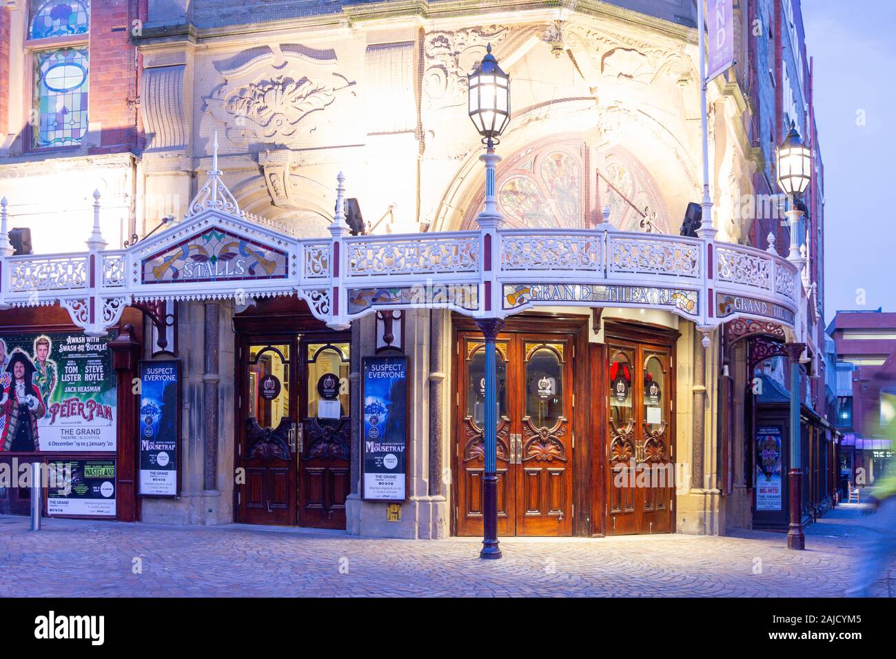 Victorian Grand Theatre in der Dämmerung, Church Street, Blackpool, Lancashire, England, Vereinigtes Königreich Stockfoto