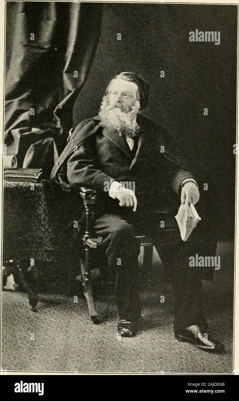 Erinnerungen an eine Gastgeberin: eine Chronik von eminenter Freundschaften, vor allem aus den Tagebüchern der Frau James T Felder gezeichnet. ll, wann kommst du nach Hause? Oh, saidhe, weiß ich nicht. Ich setzte mich in Herrn Fieldsshands. Gut, Herr Felder, wie früh Sie himhome erhalten? Etwa zwölf, war die Antwort. Nowthat s recht gut, sagte der Arzt. Amelia, klicken Sie Inand schloss die Tür. Herr Felder kümmert sich um mich. So zwischen Spaß und Angst sie plauderten entfernt Damitsie ziemlich wurden in der Straße und im Auto. Ich vebeen zu viel letzter Zeit zwischen meiner Vorträge und Mystory und die feinen Abendessen ich gewesen bin, und ich oughtno Stockfoto